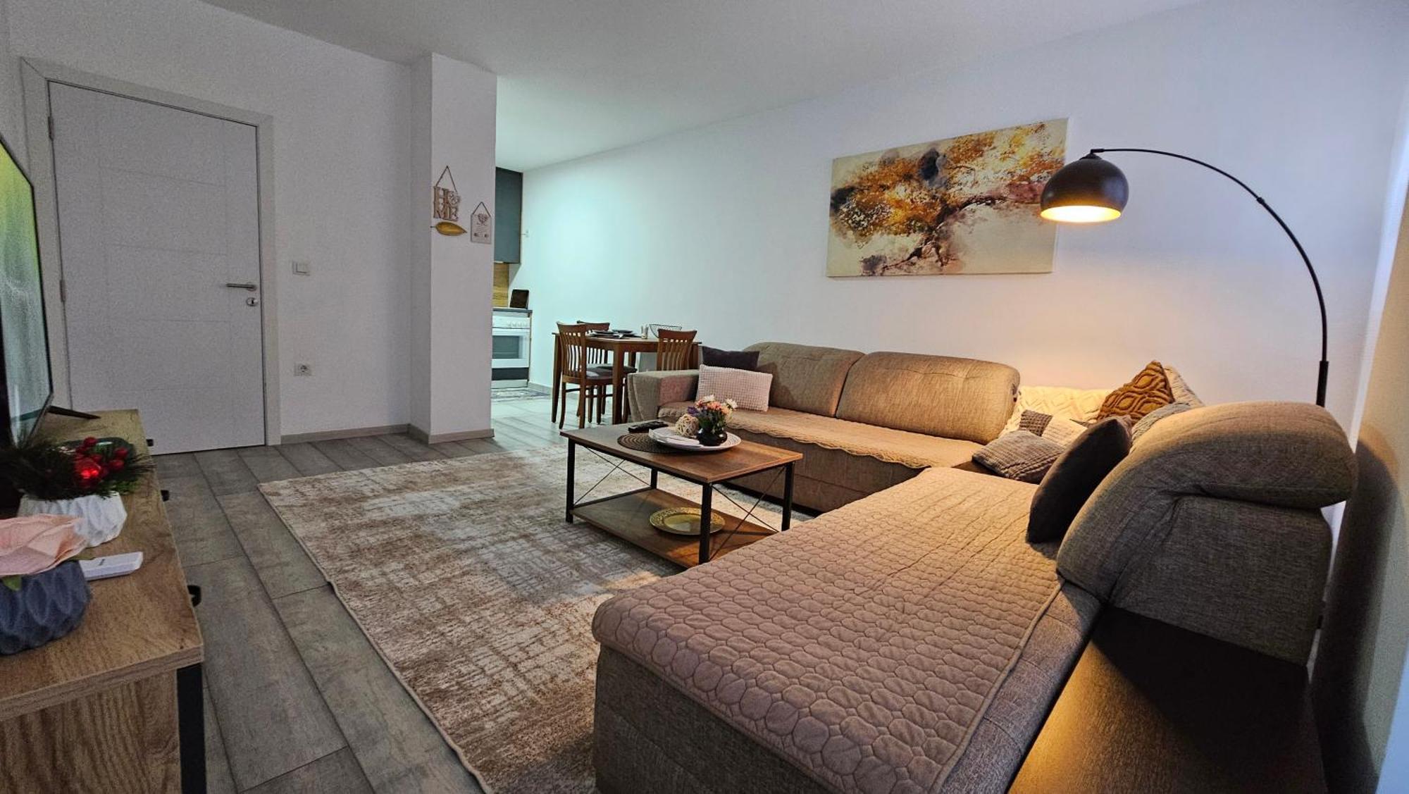 Superb 1 Bedroom In The Best Zone Of The City. Ferizaj Exterior photo